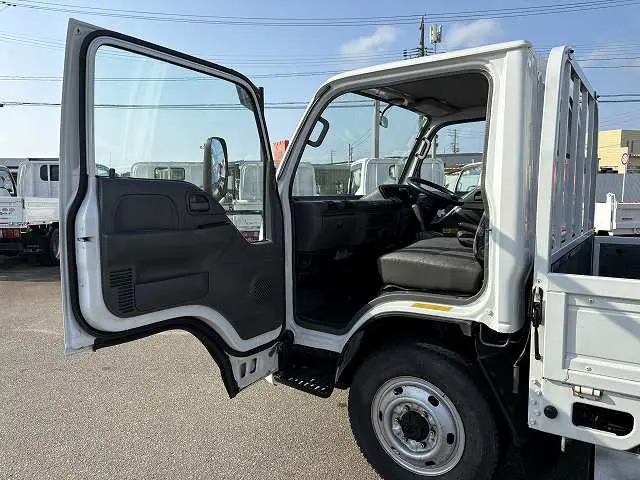 いすゞ エルフ KR-NHS69EAV(4WD)の写真49