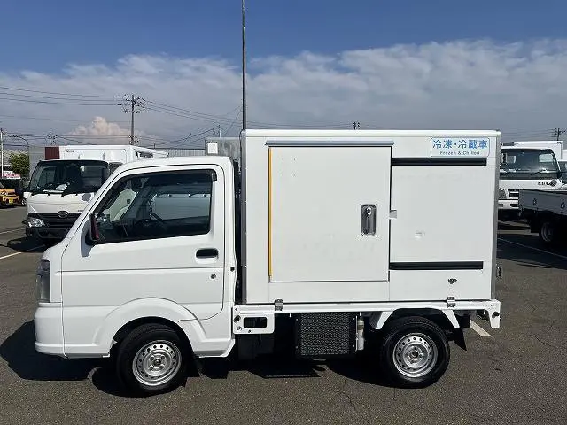スズキ キャリイ EBD-DA16T(4WD)の写真3