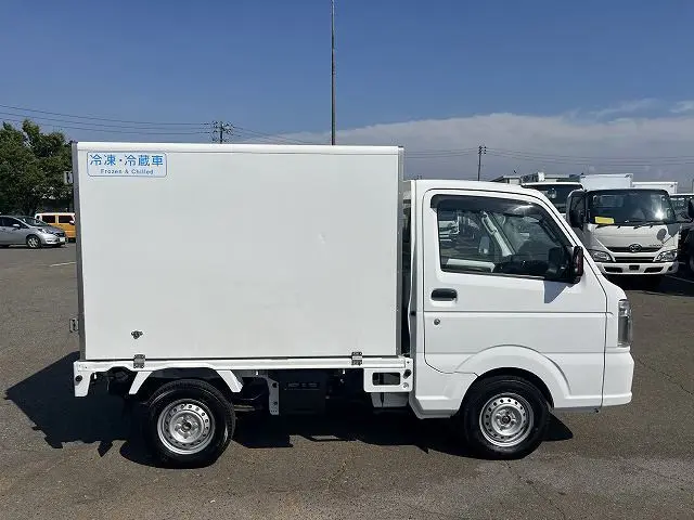 スズキ キャリイ EBD-DA16T(4WD)の写真4