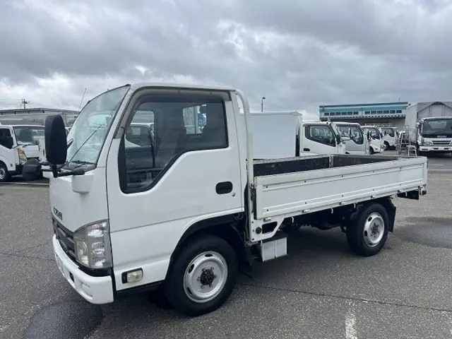 いすゞ エルフ SKG-NHS85A(4WD)の写真1