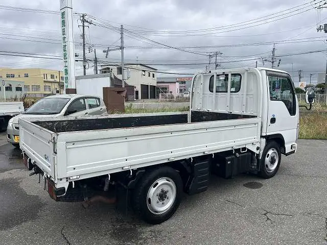 いすゞ エルフ SKG-NHS85A(4WD)の写真2