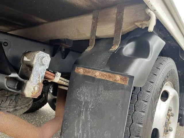 いすゞ エルフ SKG-NHS85A(4WD)の写真7