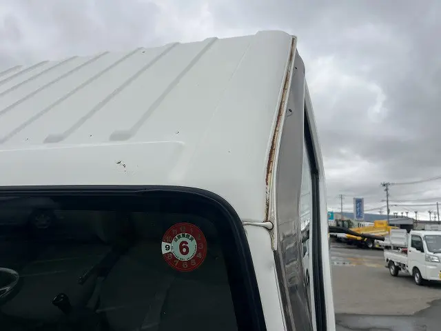 いすゞ エルフ SKG-NHS85A(4WD)の写真17