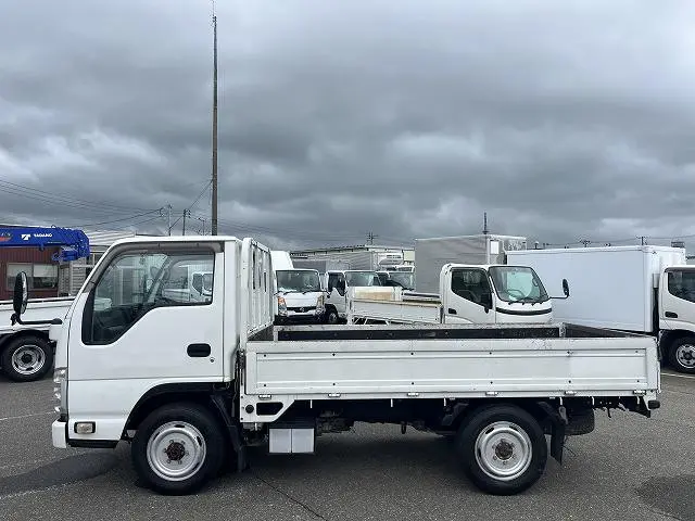 いすゞ エルフ SKG-NHS85A(4WD)の写真23