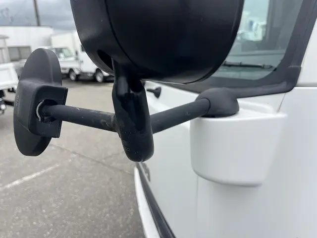 いすゞ エルフ SKG-NHS85A(4WD)の写真36