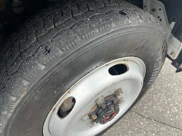 いすゞ エルフ SKG-NHS85A(4WD)の写真45