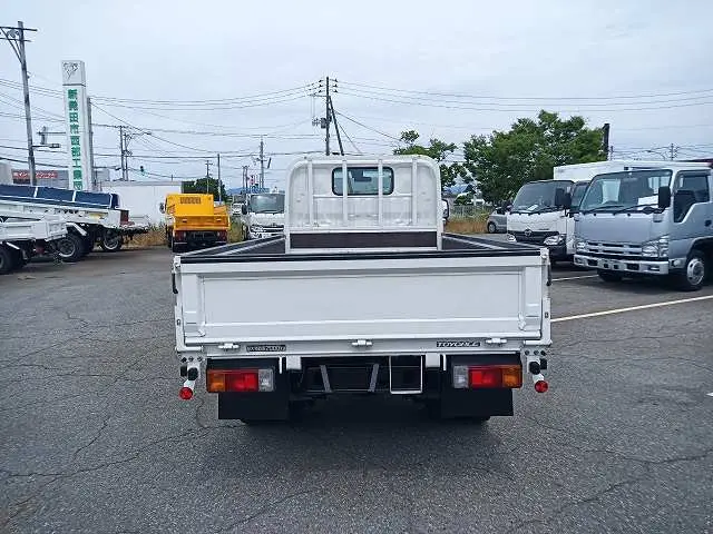 トヨタ トヨエース TKG-XZC600(2WD)の写真4