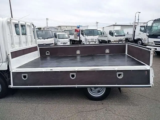 トヨタ トヨエース TKG-XZC600(2WD)の写真6