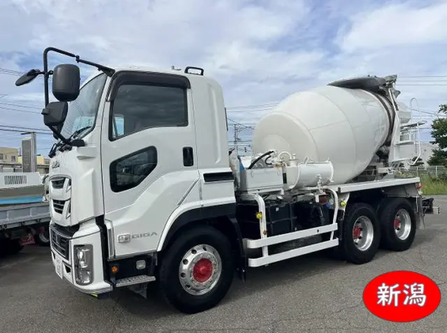 いすゞ ギガ 2KG-CXZ77CTの写真1
