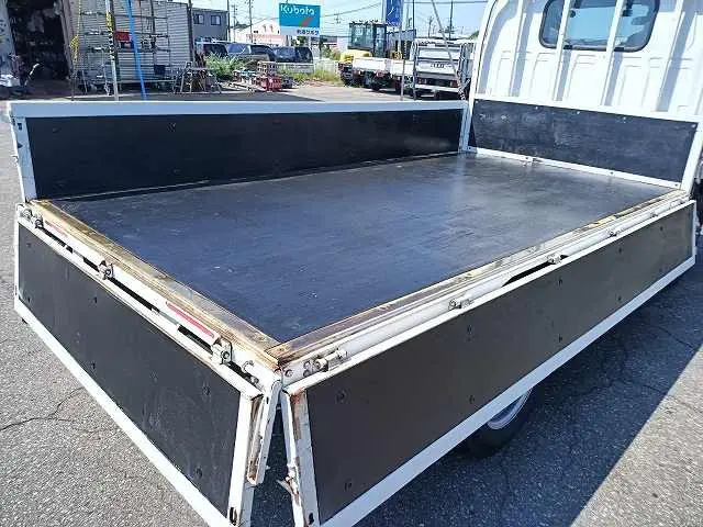 マツダ タイタン TRG-LJS85A(4WD)の写真7