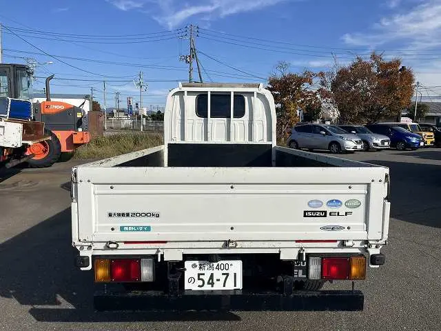 いすゞ エルフ TKG-NJS85A(4WD)の写真4