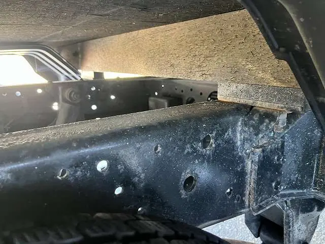 いすゞ エルフ TKG-NJS85A(4WD)の写真14