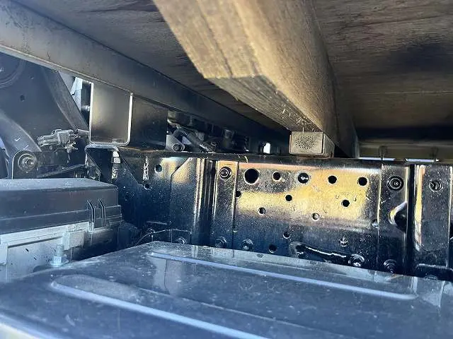 いすゞ エルフ TKG-NJS85A(4WD)の写真28