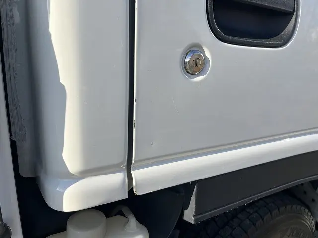 いすゞ エルフ TKG-NJS85A(4WD)の写真45