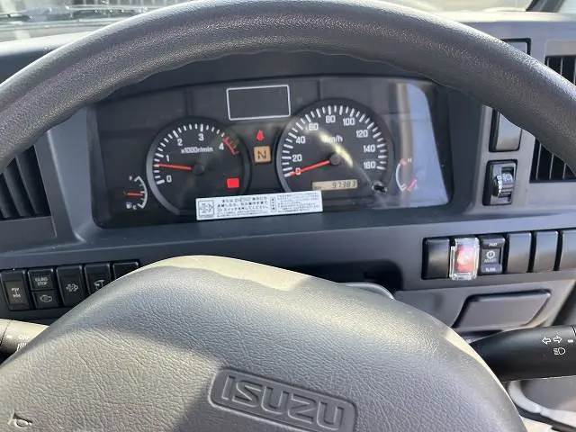 いすゞ エルフ TKG-NJS85A(4WD)の写真46