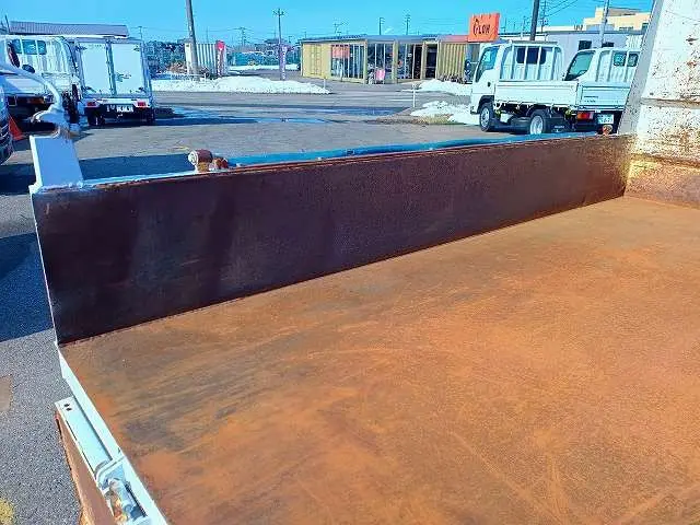 いすゞ エルフ TDG-NKS85AN(4WD)の写真13