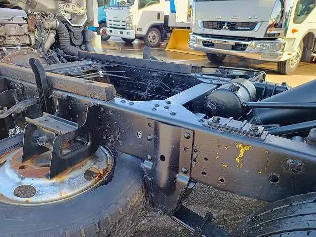 いすゞ エルフ TDG-NKS85AN(4WD)の写真25