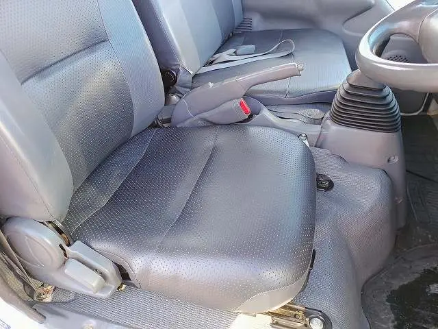 いすゞ エルフ TDG-NKS85AN(4WD)の写真44