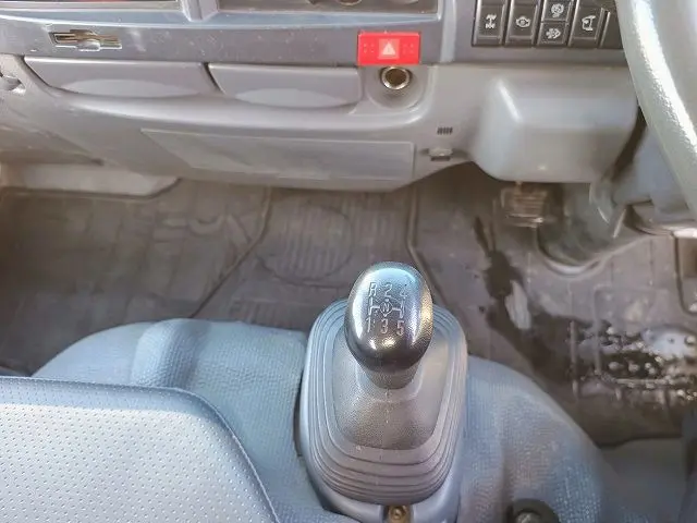 いすゞ エルフ TDG-NKS85AN(4WD)の写真46