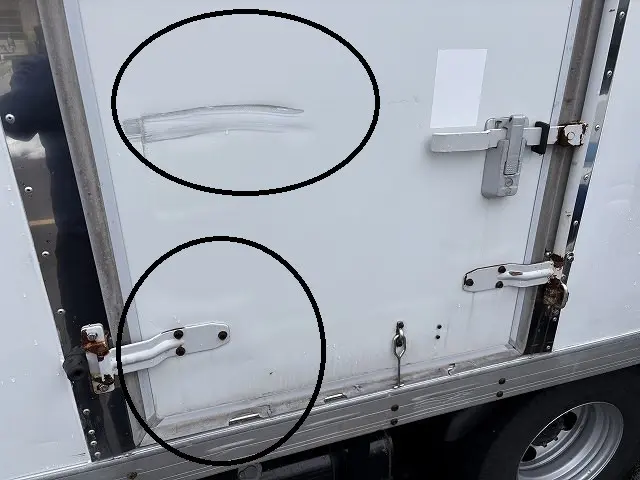 三菱 キャンター 2TG-FDA00(4WD)の写真5