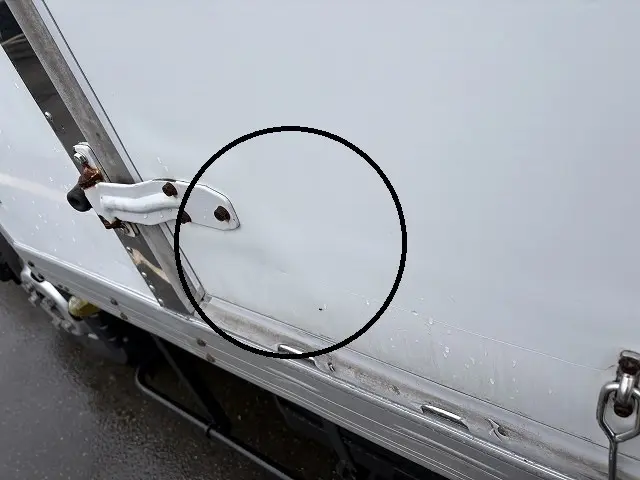 三菱 キャンター 2TG-FDA00(4WD)の写真7