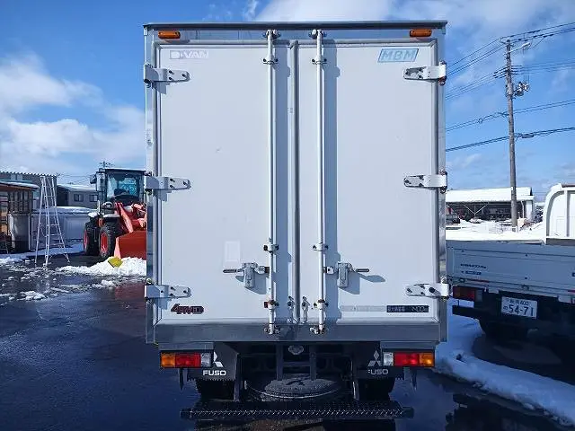 三菱 キャンター 2TG-FDA00(4WD)の写真9