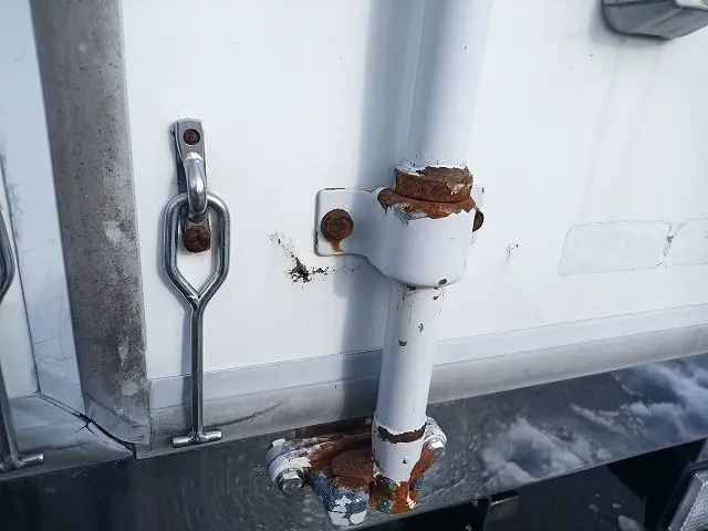 三菱 キャンター 2TG-FDA00(4WD)の写真10