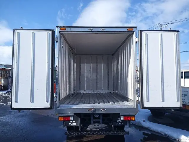 三菱 キャンター 2TG-FDA00(4WD)の写真11