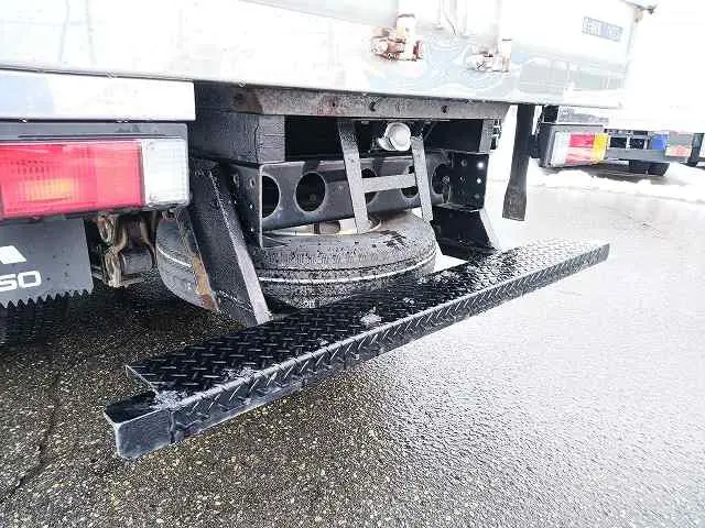 三菱 キャンター 2TG-FDA00(4WD)の写真13