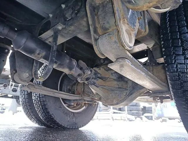 三菱 キャンター 2TG-FDA00(4WD)の写真16