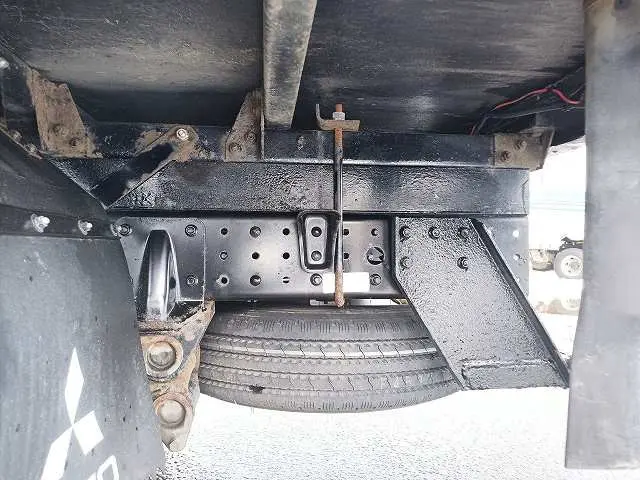 三菱 キャンター 2TG-FDA00(4WD)の写真29