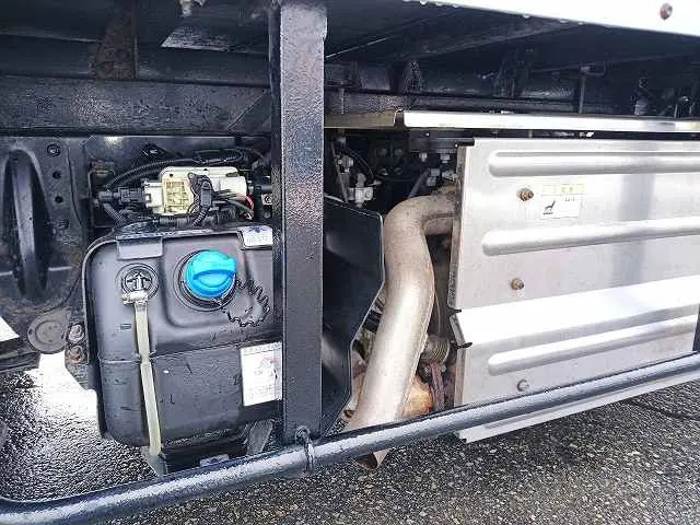 三菱 キャンター 2TG-FDA00(4WD)の写真33