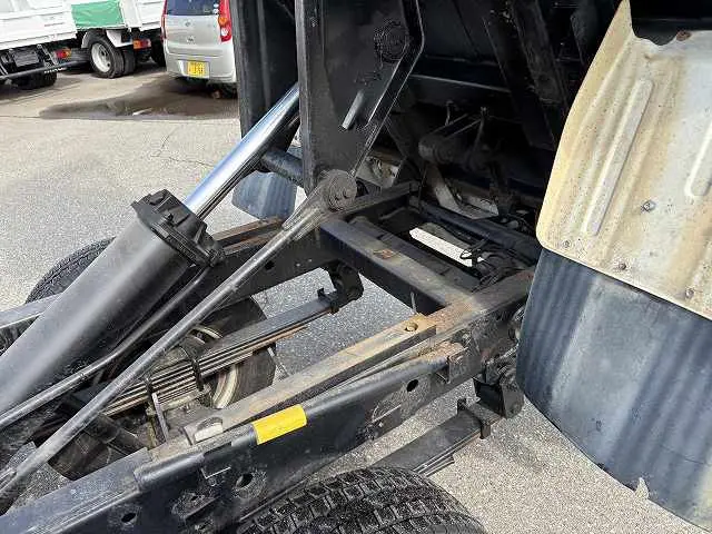 いすゞ エルフ TKG-NJR85ANの写真16