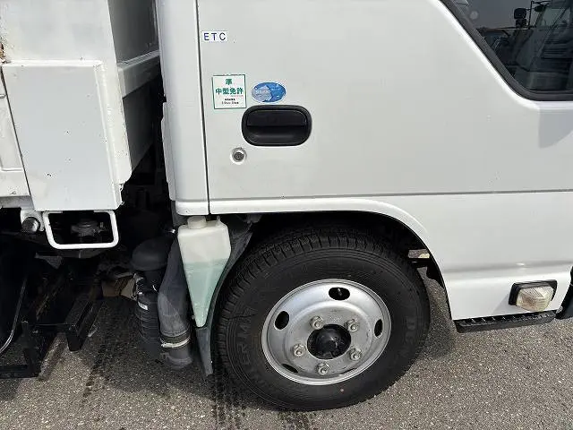 いすゞ エルフ TKG-NJR85ANの写真44
