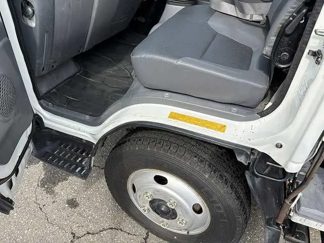 いすゞ エルフ TKG-NJR85ANの写真47