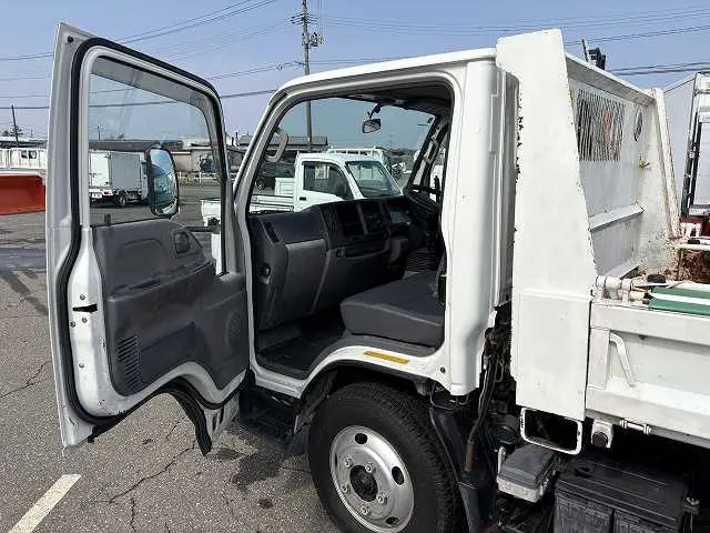 いすゞ エルフ TKG-NJR85ANの写真49