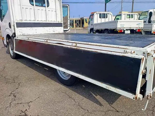 三菱 キャンターガッツ TKG-BSZ5F24(4WD)の写真9