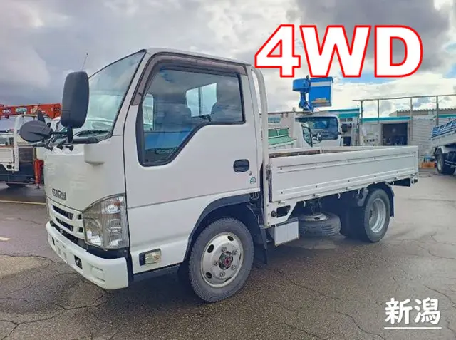 いすゞ エルフ TRG-NHS85A(4WD)の写真1