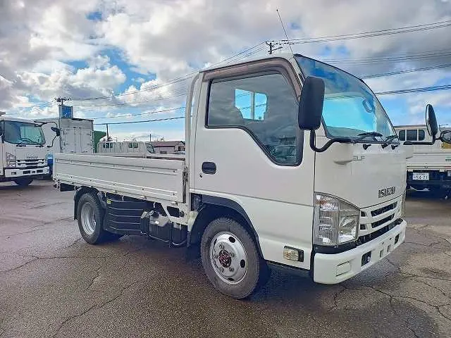 いすゞ エルフ TRG-NHS85A(4WD)の写真2