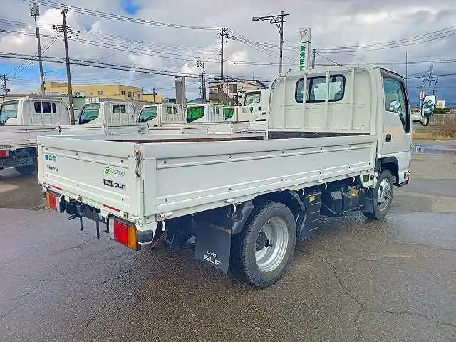 いすゞ エルフ TRG-NHS85A(4WD)の写真3