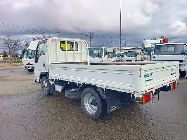 いすゞ エルフ TRG-NHS85A(4WD)の写真4