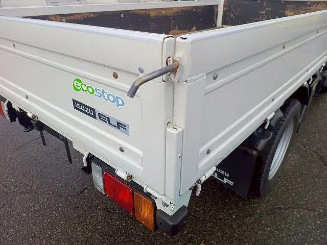 いすゞ エルフ TRG-NHS85A(4WD)の写真6