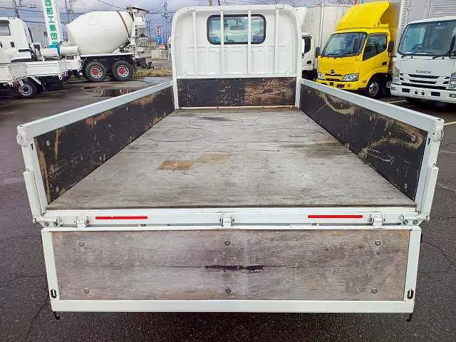 いすゞ エルフ TRG-NHS85A(4WD)の写真7