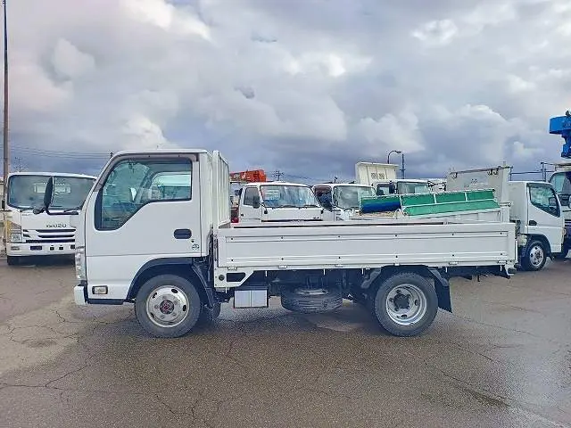 いすゞ エルフ TRG-NHS85A(4WD)の写真13