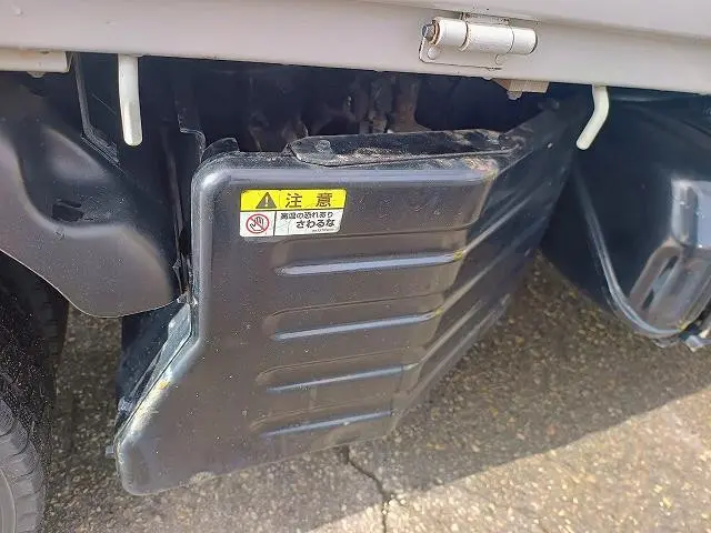 いすゞ エルフ TRG-NHS85A(4WD)の写真15