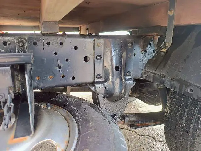 いすゞ エルフ TRG-NHS85A(4WD)の写真24