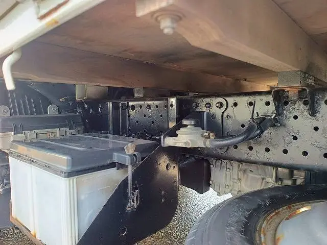 いすゞ エルフ TRG-NHS85A(4WD)の写真25