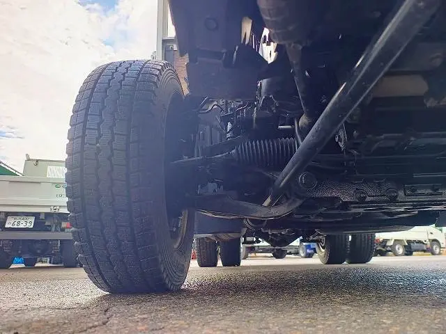 いすゞ エルフ TRG-NHS85A(4WD)の写真33