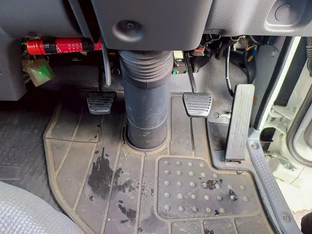 いすゞ エルフ TRG-NHS85A(4WD)の写真47