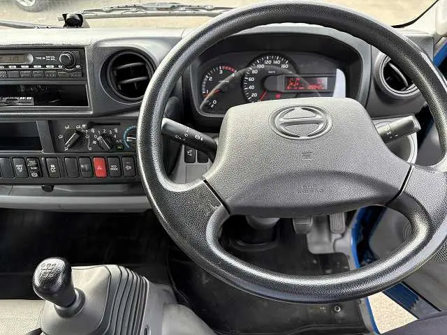 日野 デュトロ TKG-XZU605Mの写真46